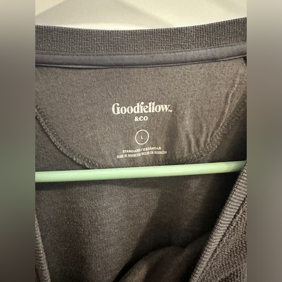 Men’s Goodfellow Grey Henley - Picture 7 of 8